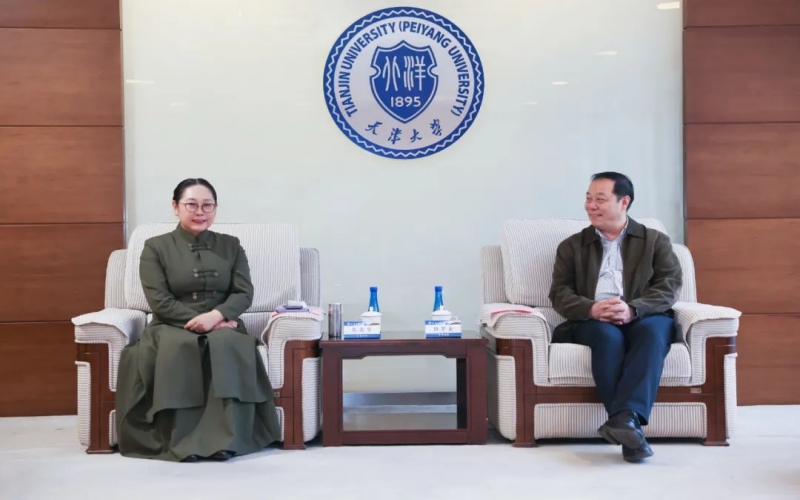 張榮華主席應(yīng)邀出席天津大學(xué)創(chuàng)業(yè)大講堂活動，張君婷總裁作主題演講